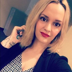 Meet your Posher, Kadee